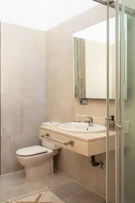 Apartment Stunning 2 Bd Townhouse By Hostlovers Estepona Spain