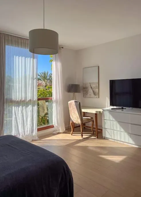 Stunning 2 Bd Townhouse By Hostlovers Estepona 0*,  Spain