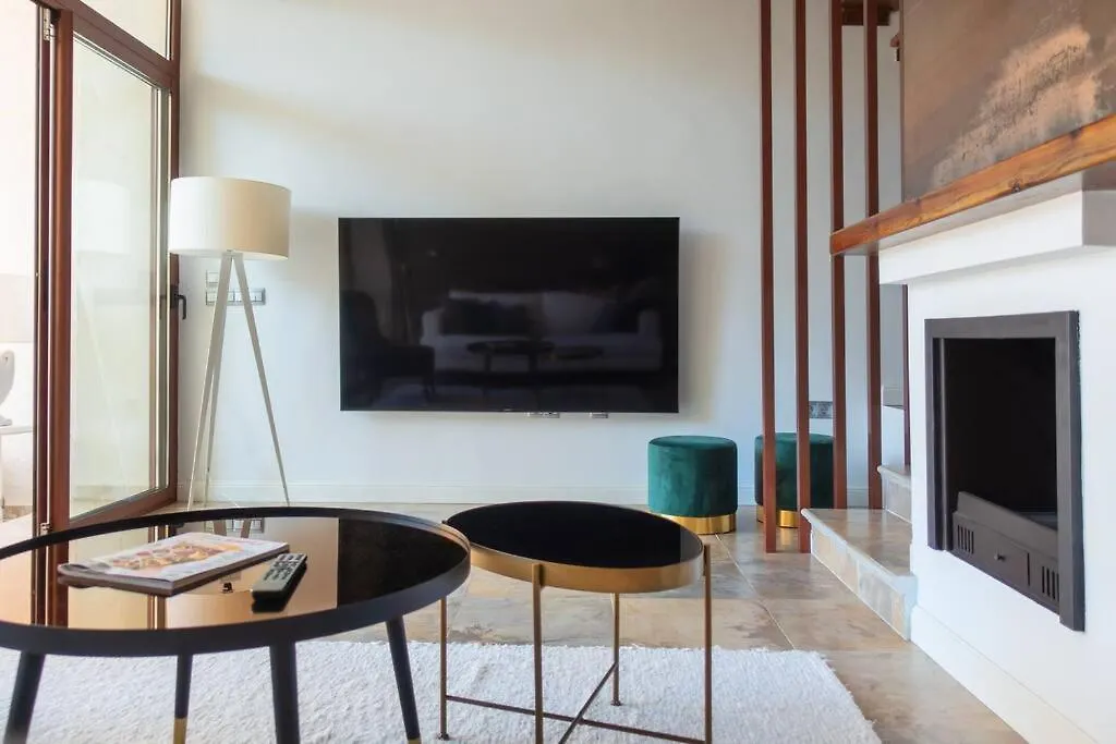 Stunning 2 Bd Townhouse By Hostlovers Estepona Spain