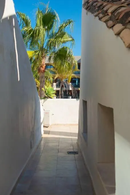 Stunning 2 Bd Townhouse By Hostlovers Estepona